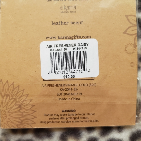 Karma Air Fresheners - "Hello Sunshine" Daisy Print - Leather Scent, 2 Pack, NIP - Picture 5 of 5